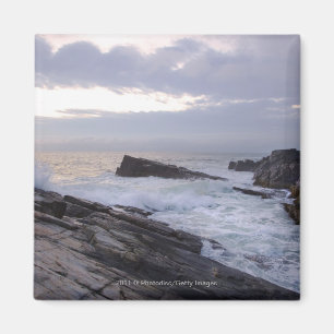Íman Oceano Atlântico no nascer do sol em Maine