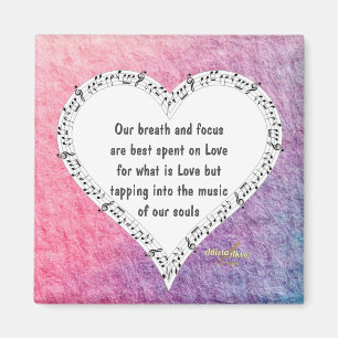 Íman Ode to Love Magnet pela poeta Adiela Akoo