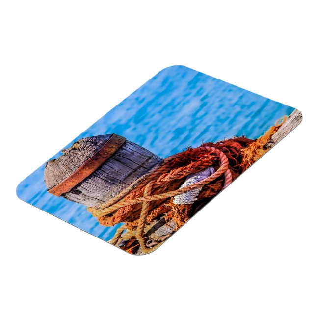 Íman Old Mooring Bollard (Left Side)