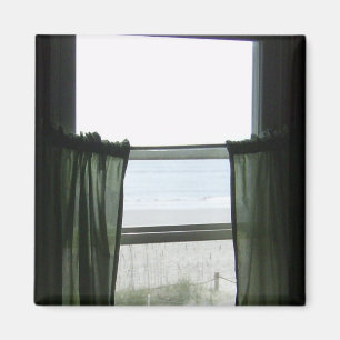 Íman Olhando Para O Mar