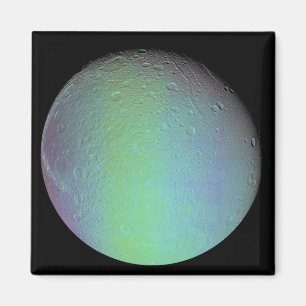 Íman Opinião de cor falsa da lua Dione de Saturn