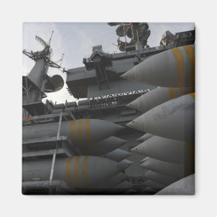 Íman Ordenança empilhada pronta para ser carregado