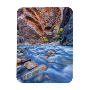 Íman Os Estreitos Do Rio Virgem No Outono 3