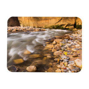 Íman Os Estreitos Do Rio Virgem No Outono 4