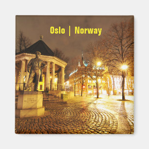 Íman Oslo, Noruega na noite