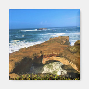 Íman Otter Rock no Parque Estadual do Punchbowl do Diab