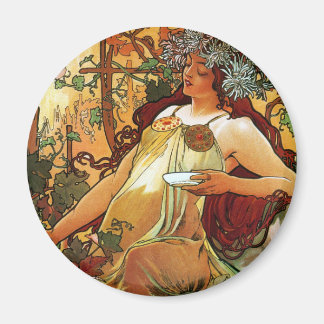 Íman Outono, Mucha