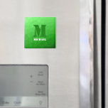 Íman Padrão de malha geométrica verde claro Monograma<br><div class="desc">Monograma Personalize com seu nome e inicial personalizados. O padrão geométrico de gradiente verde claro da malha geométrica triangular ombre. Malha geométrica triangular com design de gradiente máximo legal.</div>