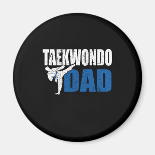 Íman Pai Orgulhoso De Um Pai Que Combateu Taekwondo Deu