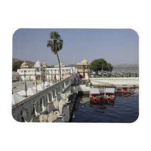 Íman Palácio Jag Mandir, Lago Pichola, Udaipur, Índia.