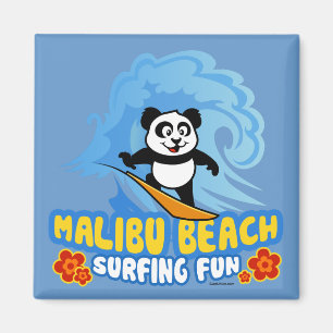 Íman Panda surfando da praia de Malibu