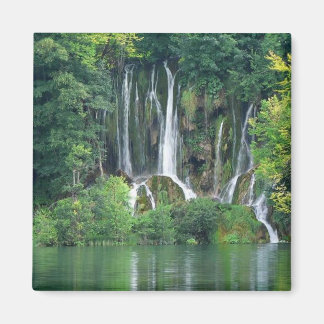 Íman Paradise Falls