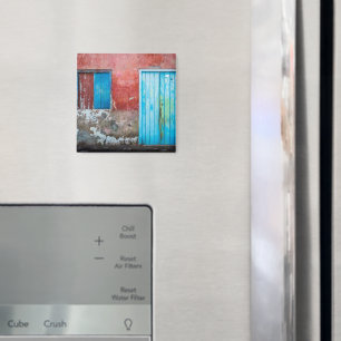 Íman Paredes, portas e janelas, vermelhas, azuis e cinz