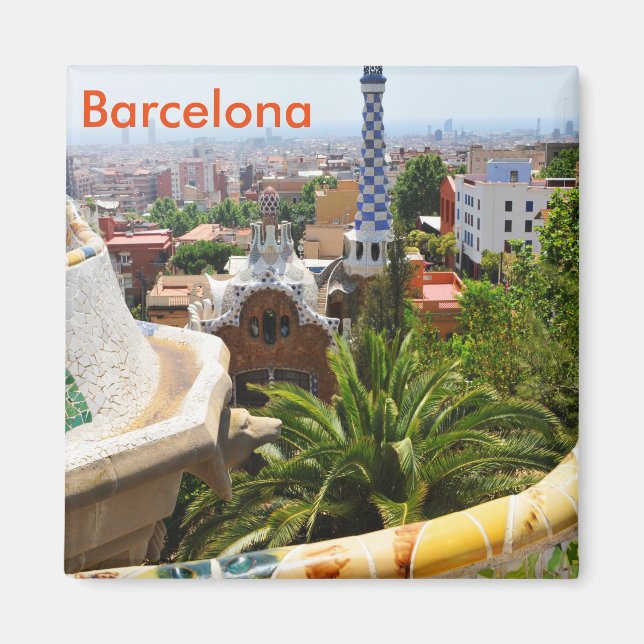Íman Park Guell em Barcelona, Espanha (Frente)
