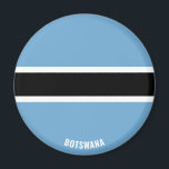 Íman Patriótico Armador de Bandeira do Botsuana<br><div class="desc">O Magneto Patriótico do Botswana Flag Charming com a bandeira Botsuana exibida por todo o ímã. O nome do país é sutilmente integrado no design na parte inferior. O texto é totalmente personalizável usando o recurso "Personalizar!". Este belo Magnet Botsuana é o presente na moda para qualquer ocasião. © 2021...</div>