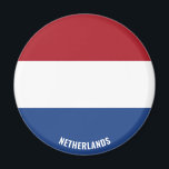 Íman Patriótico de encantamento de pavilhão neerlandês<br><div class="desc">O Magnet Patriótico do Sinalizador Holandês, com a bandeira holandesa, foi exibido por todo o ímã. O nome do país é sutilmente integrado no design na parte inferior. O texto é totalmente personalizável usando o recurso "Personalizar!". Este belo Magnet Holandês é o presente na moda para qualquer ocasião. © 2022...</div>