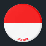 Íman Patriótico Encantador de Sinalizador da Indonésia<br><div class="desc">Indonésia Flag Charming Patriotic Magnet com a bandeira da Indonésia exibida em todo o ímã. O nome do país é sutilmente integrado no design na parte inferior. O texto é totalmente personalizável usando o recurso "Personalizar!". Este belo Magnet da Indonésia é o presente na moda para qualquer ocasião. © 2021...</div>