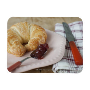Íman Pequeno almoço francês com croissant