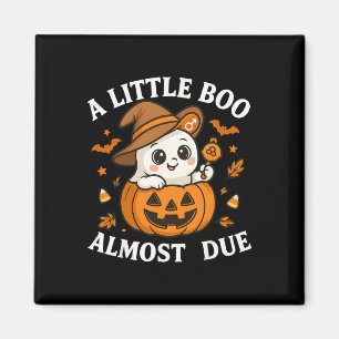 Íman Pequeno Boo Está Quase A Vir À Gravidez No Hallowe