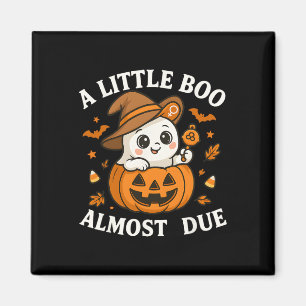 Íman Pequeno Boo Está Quase A Vir À Gravidez No Hallowe
