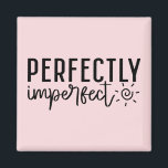 Íman "Perfeitamente Imperfeito" Citação Inspiracional B<br><div class="desc">Celebre o seu eu único com este ímã inspirador ao estilo boho "Perfeitamente Imperfeito". Com tipografia moderna, escrita à mão, e tons suaves e suaves, este ímã adiciona um toque quente e autêntico ao seu espaço. Ideal para quem abraça as suas falhas e encontra força na autenticidade. Coloque-o no seu...</div>
