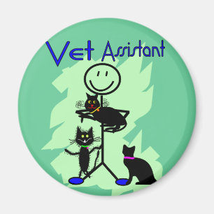Íman Pessoa assistente da vara do veterinário com gato
