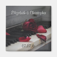 Piano Keys com Rosa vermelha