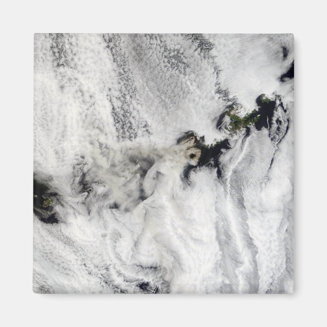 Íman Pluma do vulcão Okmok, Ilhas Aleutas (Frente)