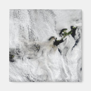 Íman Pluma do vulcão Okmok, Ilhas Aleutas 2