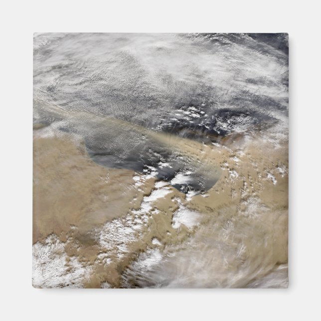 Íman Poeira sopra ao largo da costa da Líbia (Frente)