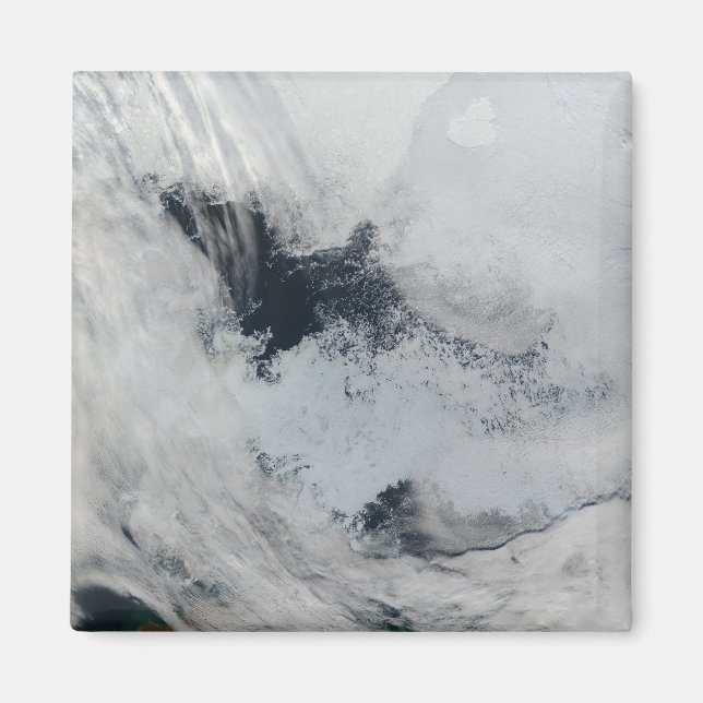 Íman Polinya (água aberta) no mar Beaufort (Frente)