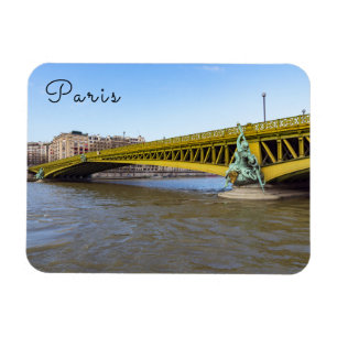 Íman Pont Mirabeau sobre o Sena - Paris