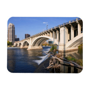 Íman Ponte da Terceira Avenida em Minneapolis
