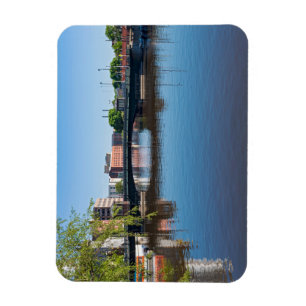 Íman ponte de rua estadual que atravessa o rio milwauke