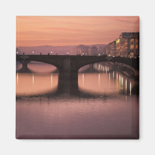 Íman Pontes sobre o rio Arno ao pôr do sol, 2