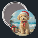 Íman Poodle Dog Christmas Vintage Beach<br><div class="desc">Traga o calor dos feriados para a costa com esta charmosa design inspirada na vintagem, que apresenta um cão festivo sentado numa praia serena. Com um clássico toque de feriado de tons nostálgicos e vibrações costeiras, esta trabalho de arte captura a magia do Natal pelo mar. Perfeito para espalhar alegria...</div>
