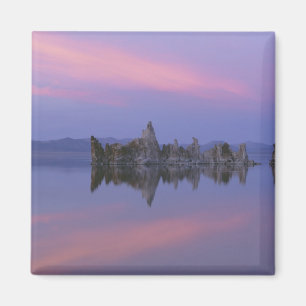 Íman Pôr do sol no Mono Lake, CA.