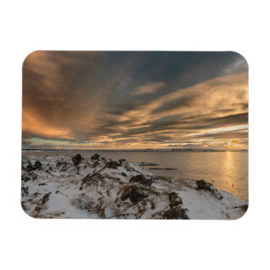 Íman Pôr do sol sobre o lago Myvatn, Islândia