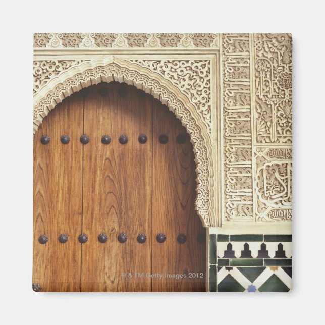 Íman Porta do Palácio de Alhambra, em Granada, Espanha  (Frente)