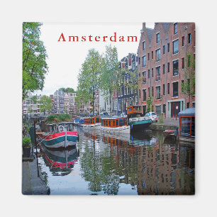 Íman Porto no canal em Amsterdã.