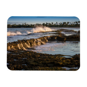Íman Praia de Tabuba: Ondas de quebra nos recifes
