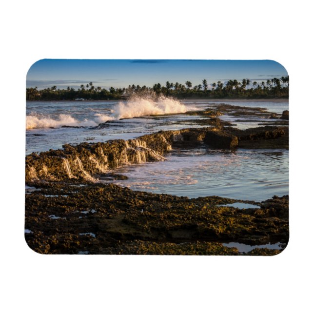 Íman Praia de Tabuba: Quebrando Ondas Nos Recifes (Horizontal)