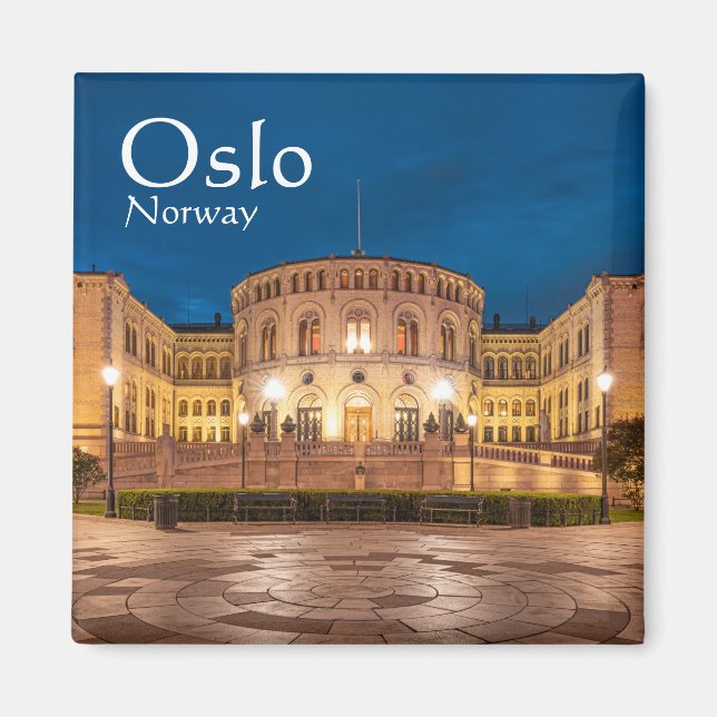 Íman Prédio de Tempestade de Oslo na Noruega à noite (Frente)