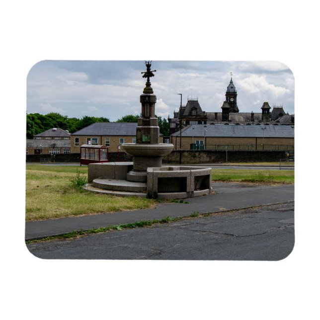 Íman Prescott Fountain, Halifax (Horizontal)