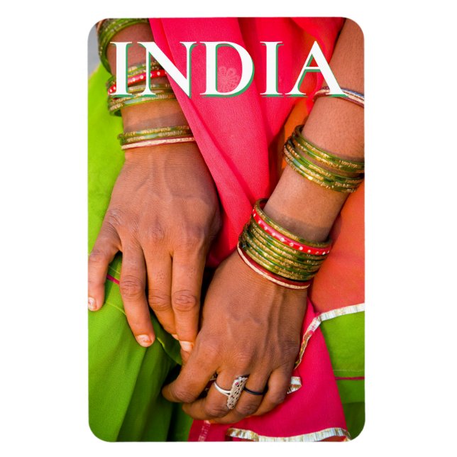 Íman Rajasthan Close-up of Woman's Mands (Vertical)
