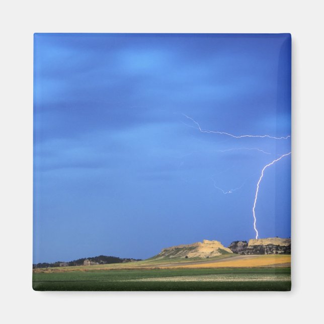 Íman Relâmpago atinge as Colinas Wildcat perto (Frente)