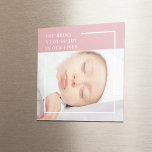 Íman Rico - Foto do bebê em forma de beleza | Rosa e Br<br><div class="desc">Apresentando a nossa "Coleção de Momentos Alegres", onde a felicidade encontra a criatividade! Celebre a pura alegria e admiração da vida com nossos incríveis produtos de citações de Bebês em Segundo Plano Rosa. Esteja você comprando por si mesmo ou procurando pelo presente perfeito, nossa coleção promete que vai iluminar seu...</div>