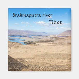 Íman Rio Brahmaputra e paisagem desértica - Tibete