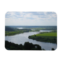 Íman Rio Nemunas em Vilkija, LITUÂNIA.