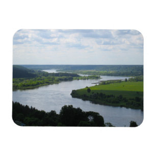 Íman Rio Nemunas em Vilkija, LITUÂNIA.